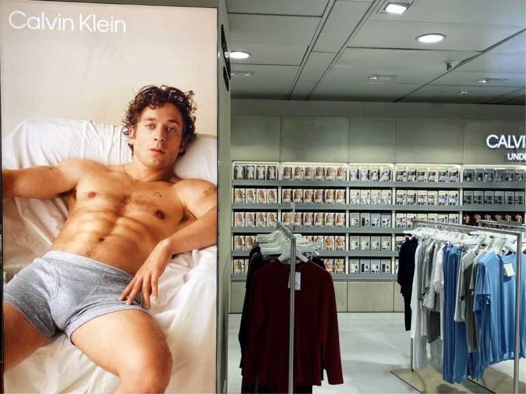 El Corte Inglés in Granada 7 Calvin Klein Unterwäsche – prominent vermarkt